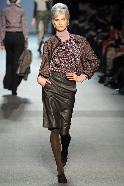 Look 33